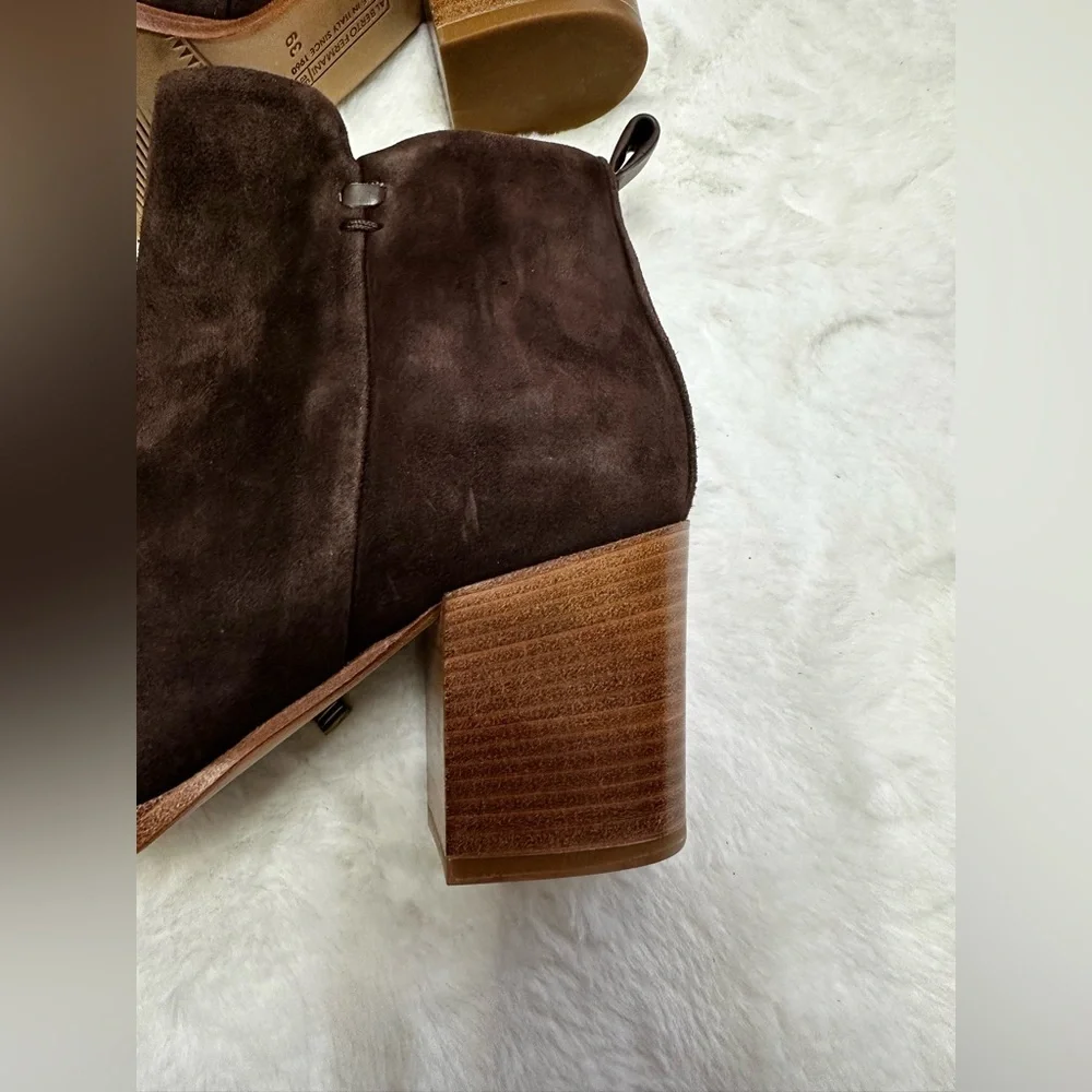 Alberto Fermani Rich suede Brown Ankle Booties - Picture 5 of 14